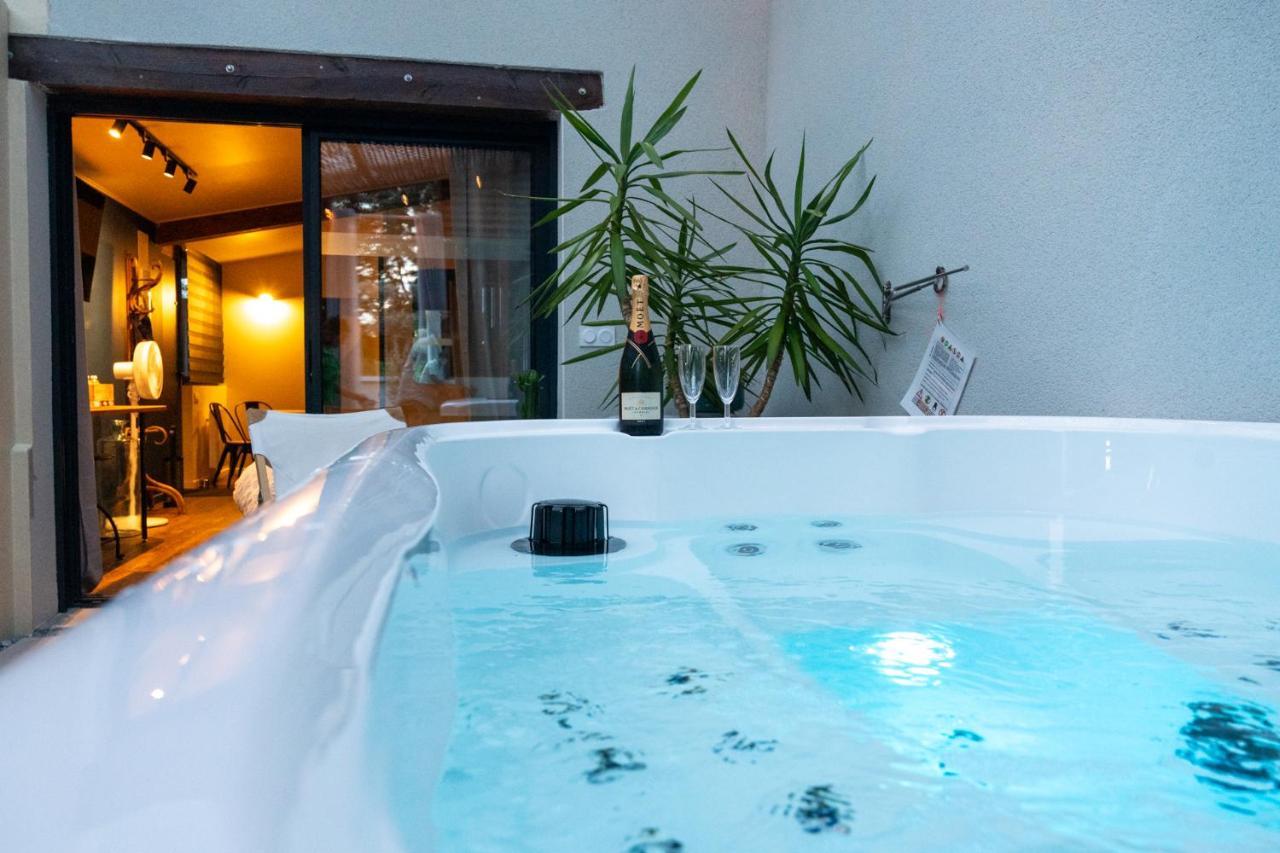 Yanna Lodge, Gite Classe 4 Etoiles Avec Spa Couvert Entierement Arrest Eksteriør billede